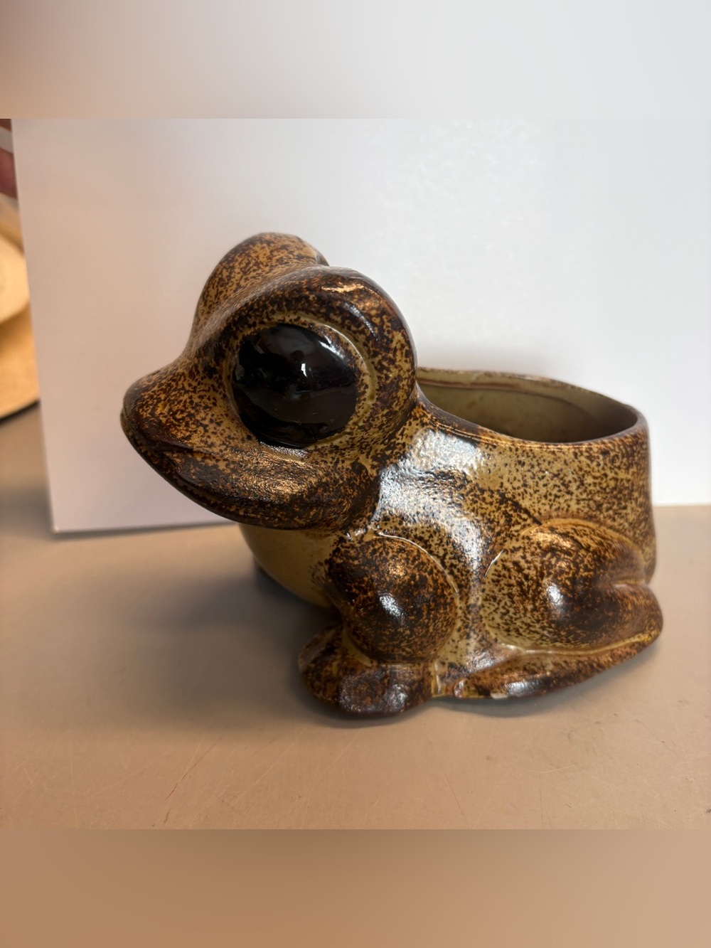 Vintage Speckled Stoneware Pottery Frog Toad Planter, Peter John UK Pottery Plan